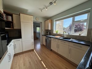 KITCHEN B- click for photo gallery
